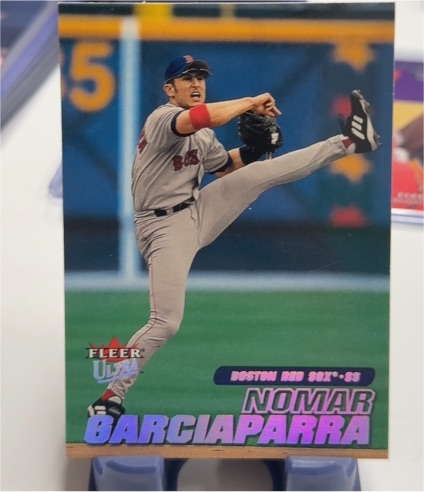 2001 Fleer Ultra #203 Nomar Garciaparra — front