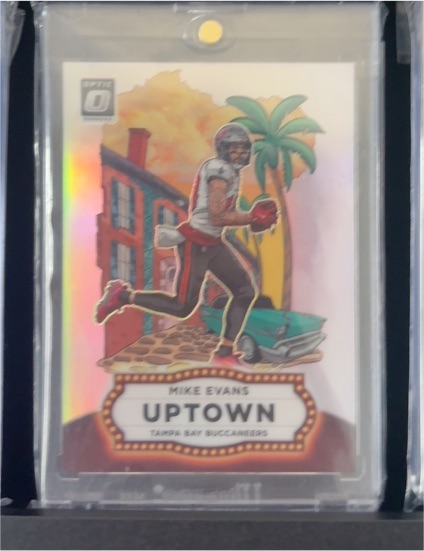 2025 Panini Donruss Optic #15 Mike Evans Uptown — front