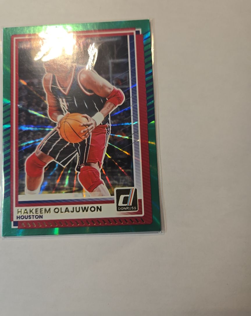 2025-26 Donruss #135 Hakeem Olajuwon — front