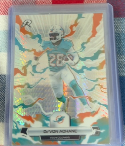 2025 Topps Resurgence #63 De'Von Achane — front