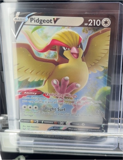 2022 Pokémon SWSH11: Lost Origin #137 Pidgeot V — front