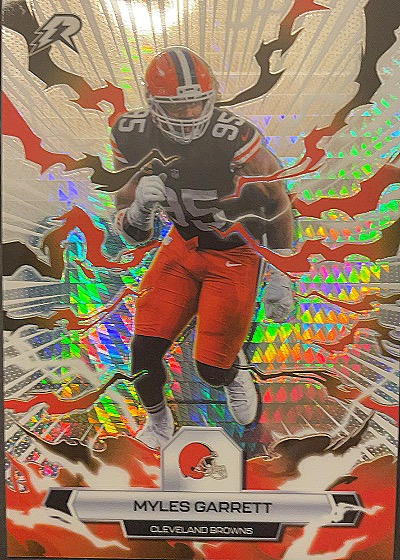 2025 Topps Resurgence #23 Myles Garrett — front