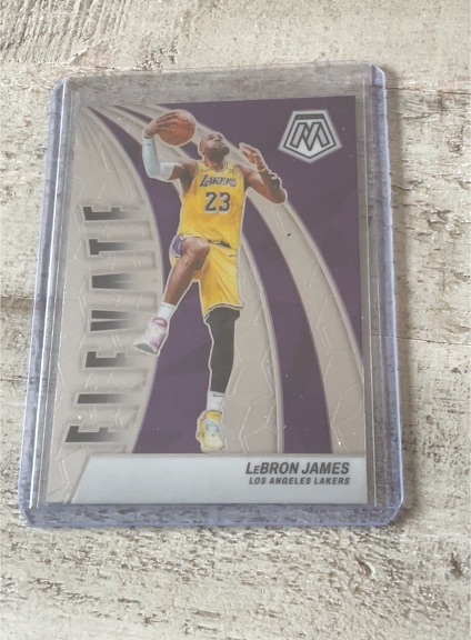2023-24 Panini Mosaic Elevate #23 LeBron James — front