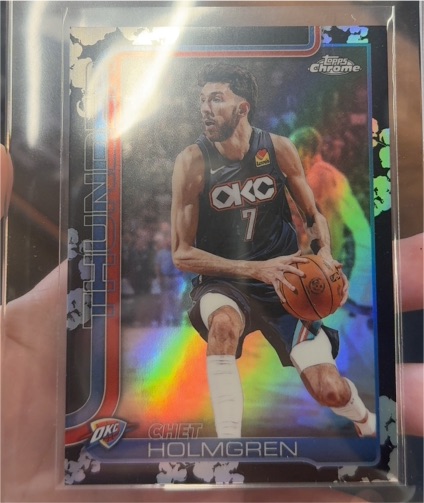 2025-26 Topps Chrome #31 Chet Holmgren — front