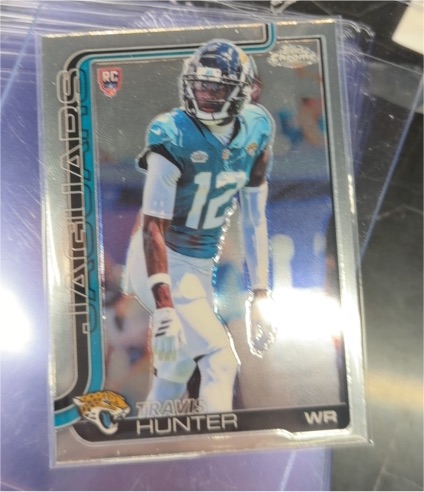 2025 Topps Chrome #332 Travis Hunter — front