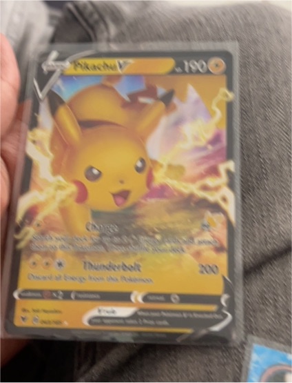2020 Pokémon #043/185 Pikachu V — front
