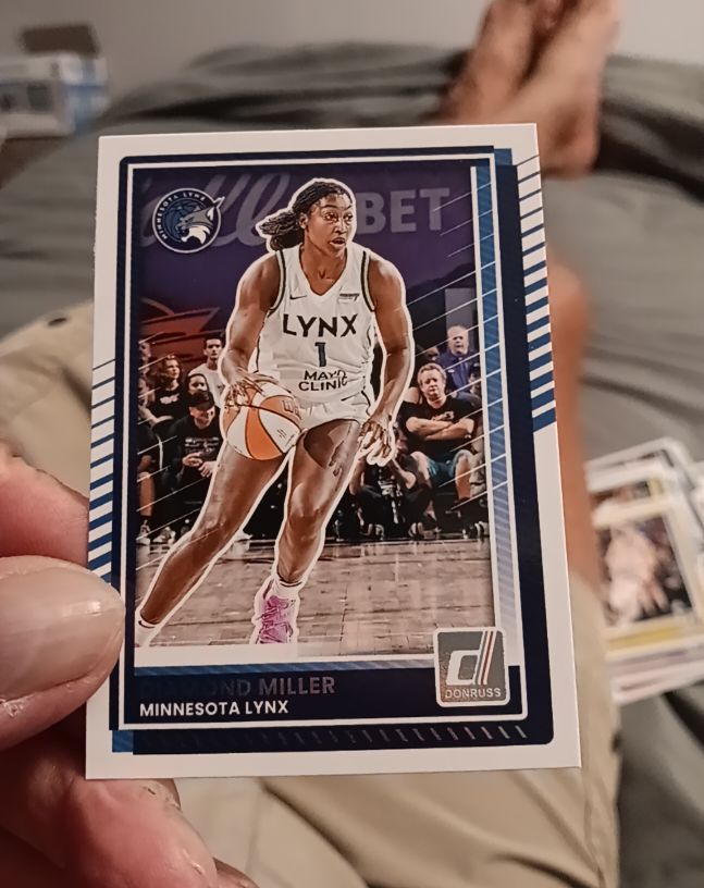 2025 Panini Donruss WNBA #17 Diamond Miller — front