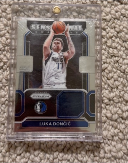 2021-22 Panini Prizm Sensational Swatches #SW-LDC Luka Dončić — front