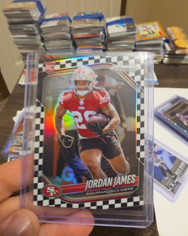 2025 Panini Prizm #323 Jordan James — front