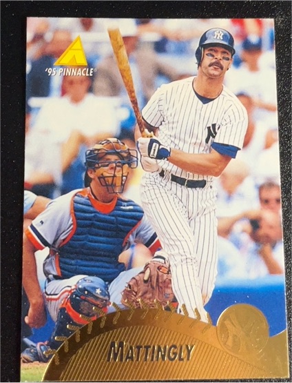 1995 Pinnacle #21 Don Mattingly — front