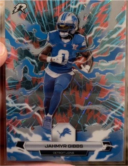 2025 Topps Resurgence #33 Jahmyr Gibbs — front