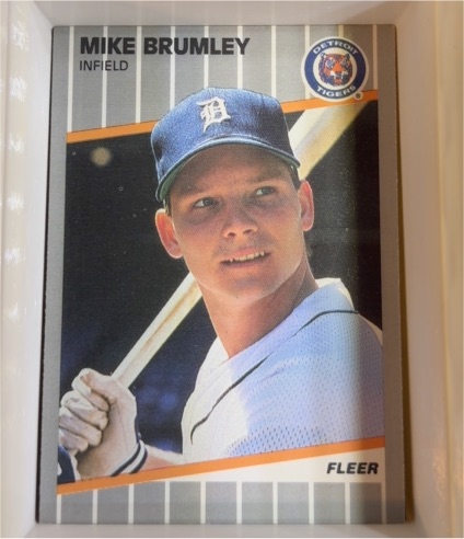1989 Fleer Update #U-30 Mike Brumley — front