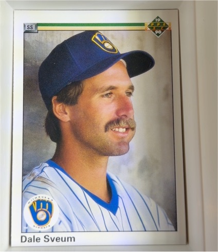 1990 Upper Deck #499 Dale Sveum — front