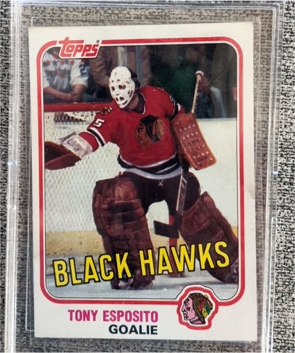 1981-82 Topps #11 Tony Esposito — front