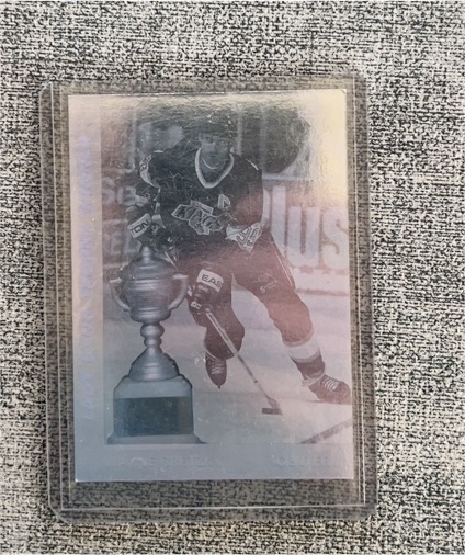 1991-92 Upper Deck Award Winner Holograms #AW6 Wayne Gretzky — front