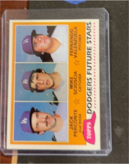 1981 Topps #302 Dodgers Future Stars Fernando Valenzuela, Mike Scioscia, Jack Perconte — front