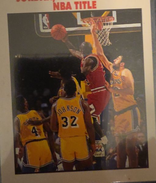 1991-92 NBA Hoops #542 Michael Jordan — front