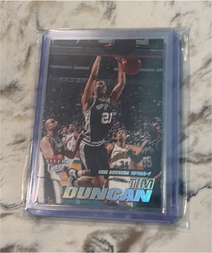 2000-01 Fleer Ultra #187 Tim Duncan — front