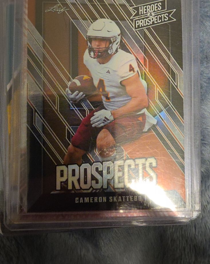 2024 Leaf Heroes & Prospects #29 Cameron Skattebo — front