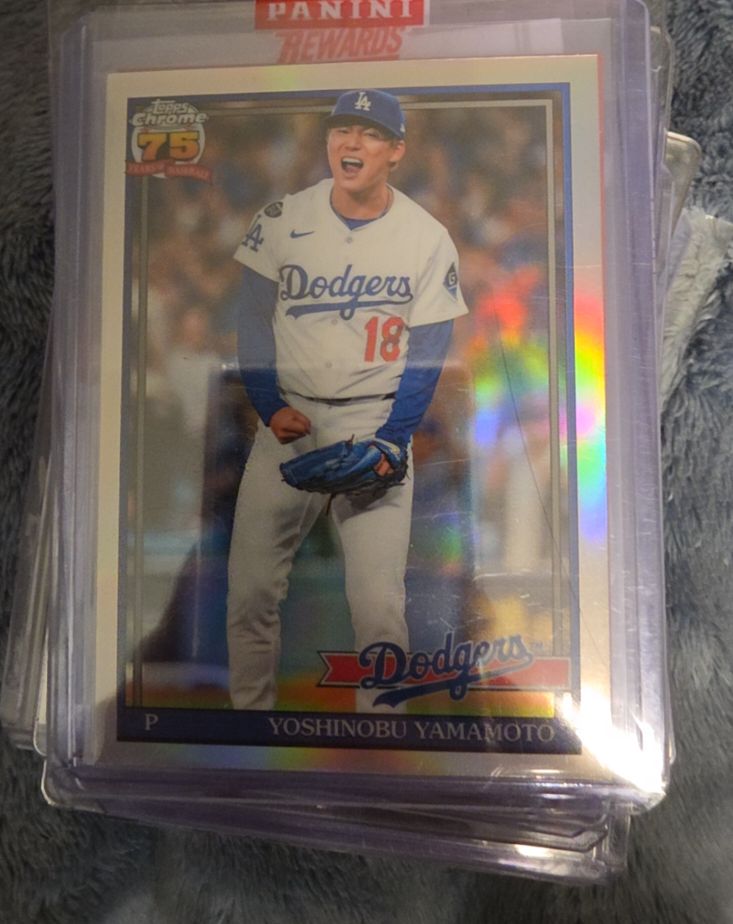 2026 Topps Chrome 75 Years of Baseball #91CB-10 Yoshinobu Yamamoto — front