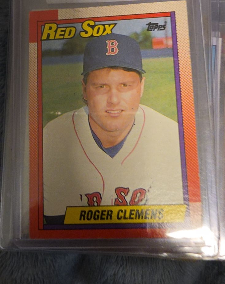 1990 Topps #245 Roger Clemens — front