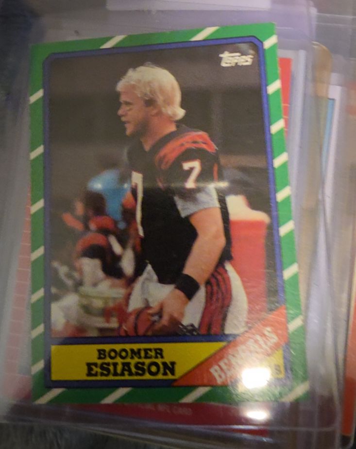 1986 Topps #255 Boomer Esiason — front