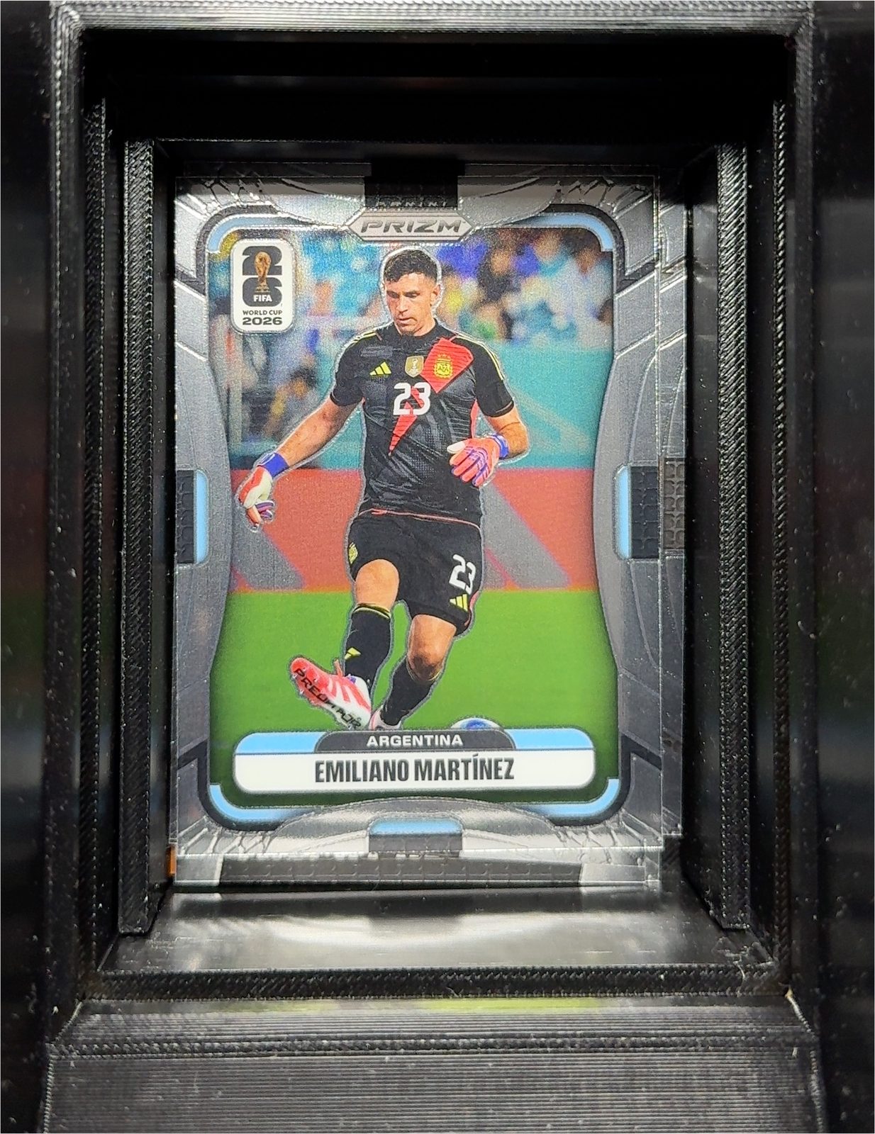 2025 Panini Prizm FIFA World Cup 2026 Emiliano Martinez — front