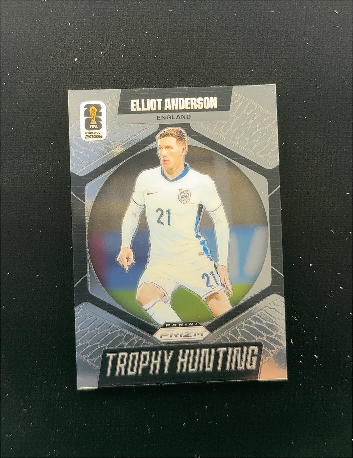 2025 Panini Prizm FIFA World Cup 2026 Trophy Hunting Elliot Anderson — front