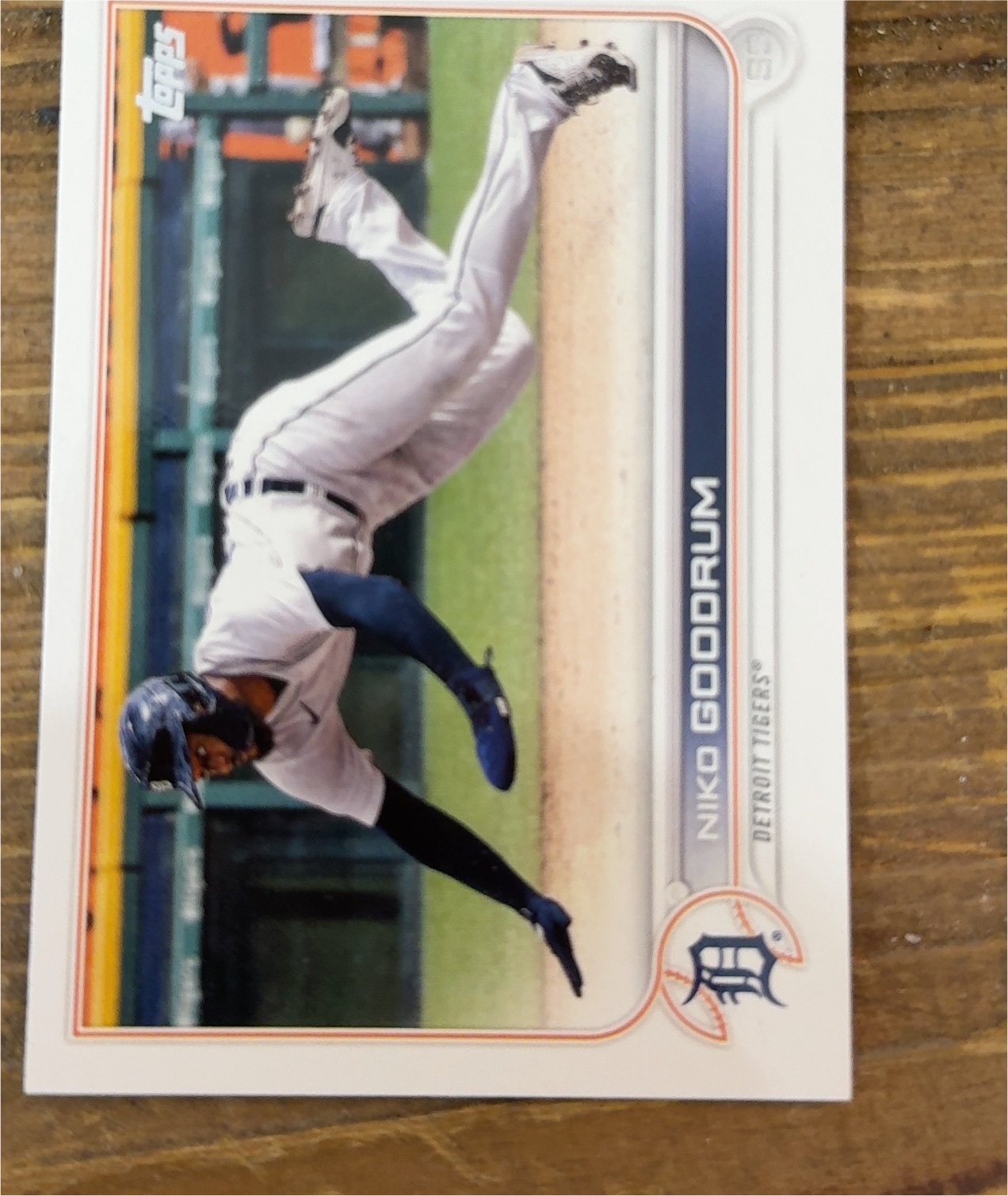 2021 Topps #104 Niko Goodrum — front