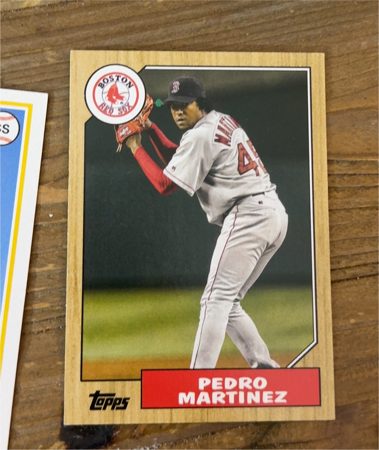 1998 Topps #300 Pedro Martinez — front