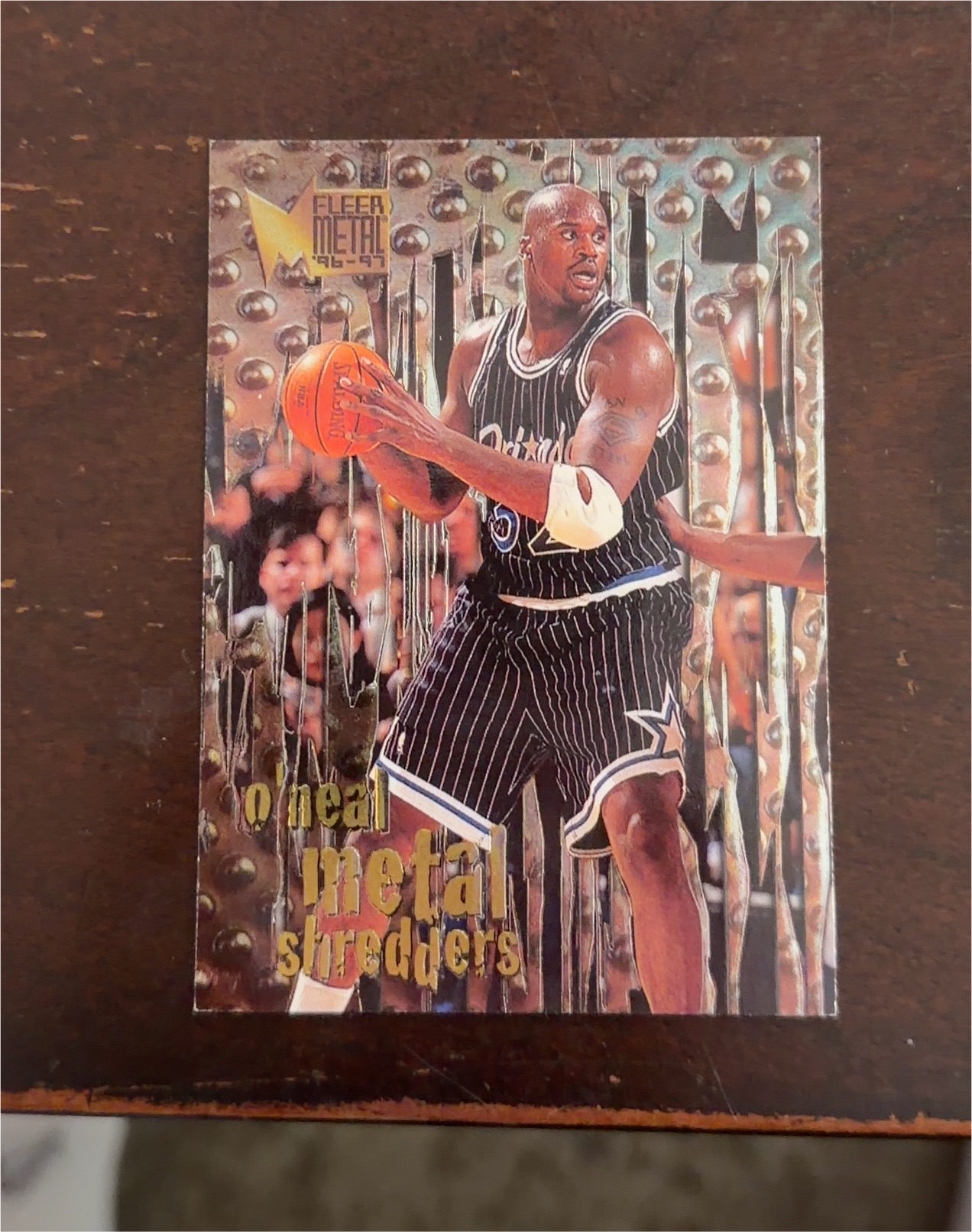 1997-98 Fleer Metal Universe Metal Shredders Shaquille O'Neal — front