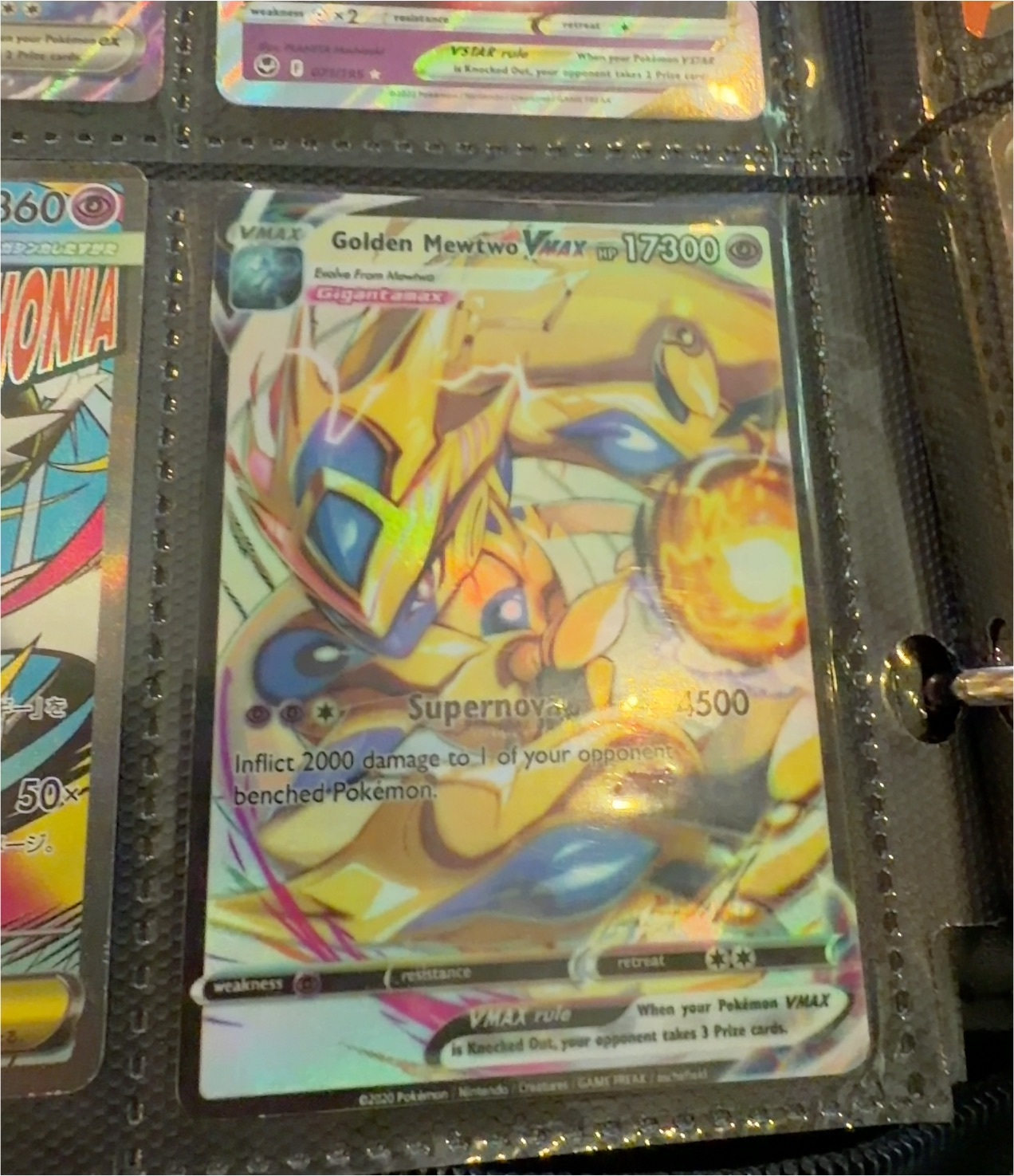 Pokémon Golden Mewtwo VMAX — front