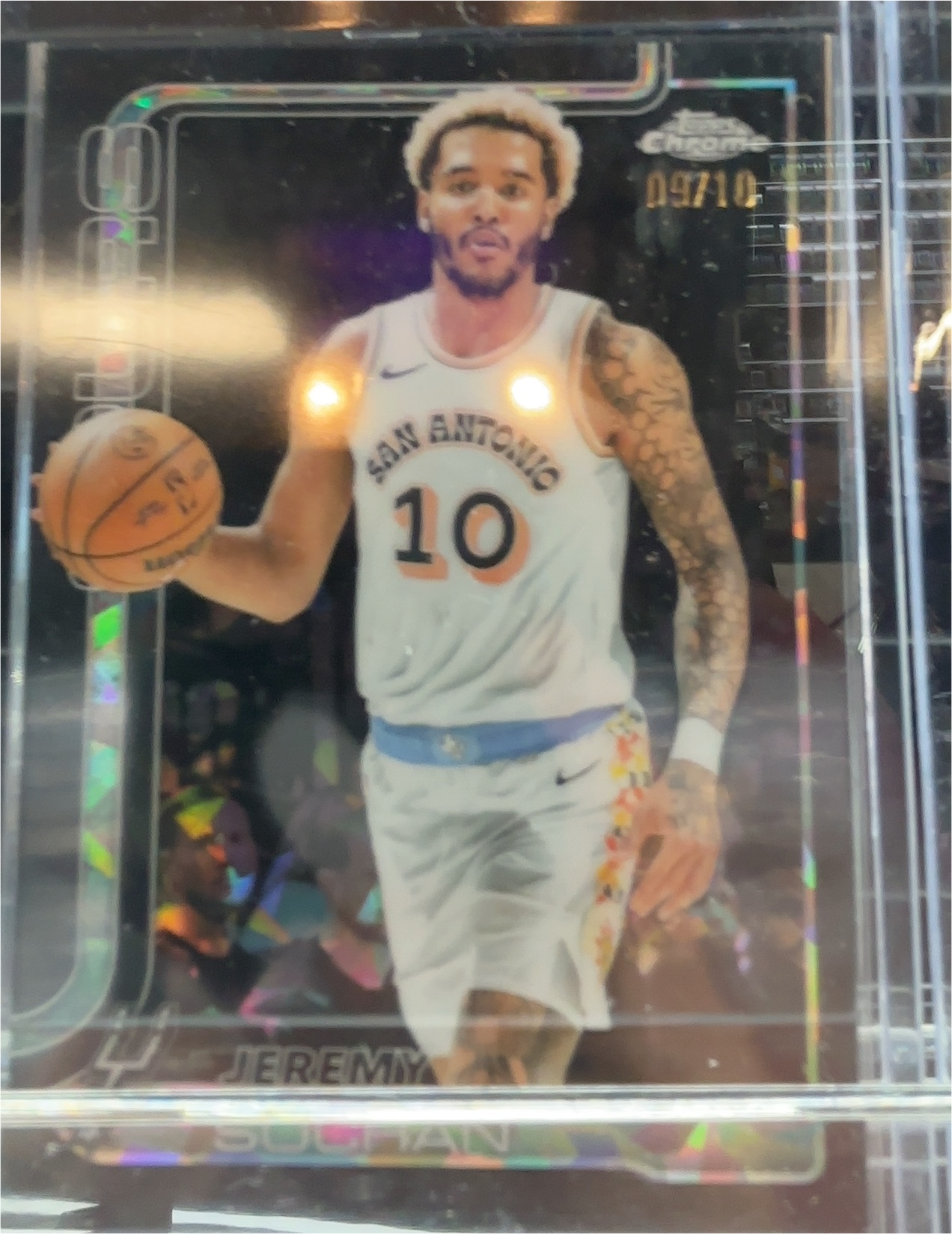 2022 Panini Select Courtside Gold Prizms #296 Jeremy Sochan — front
