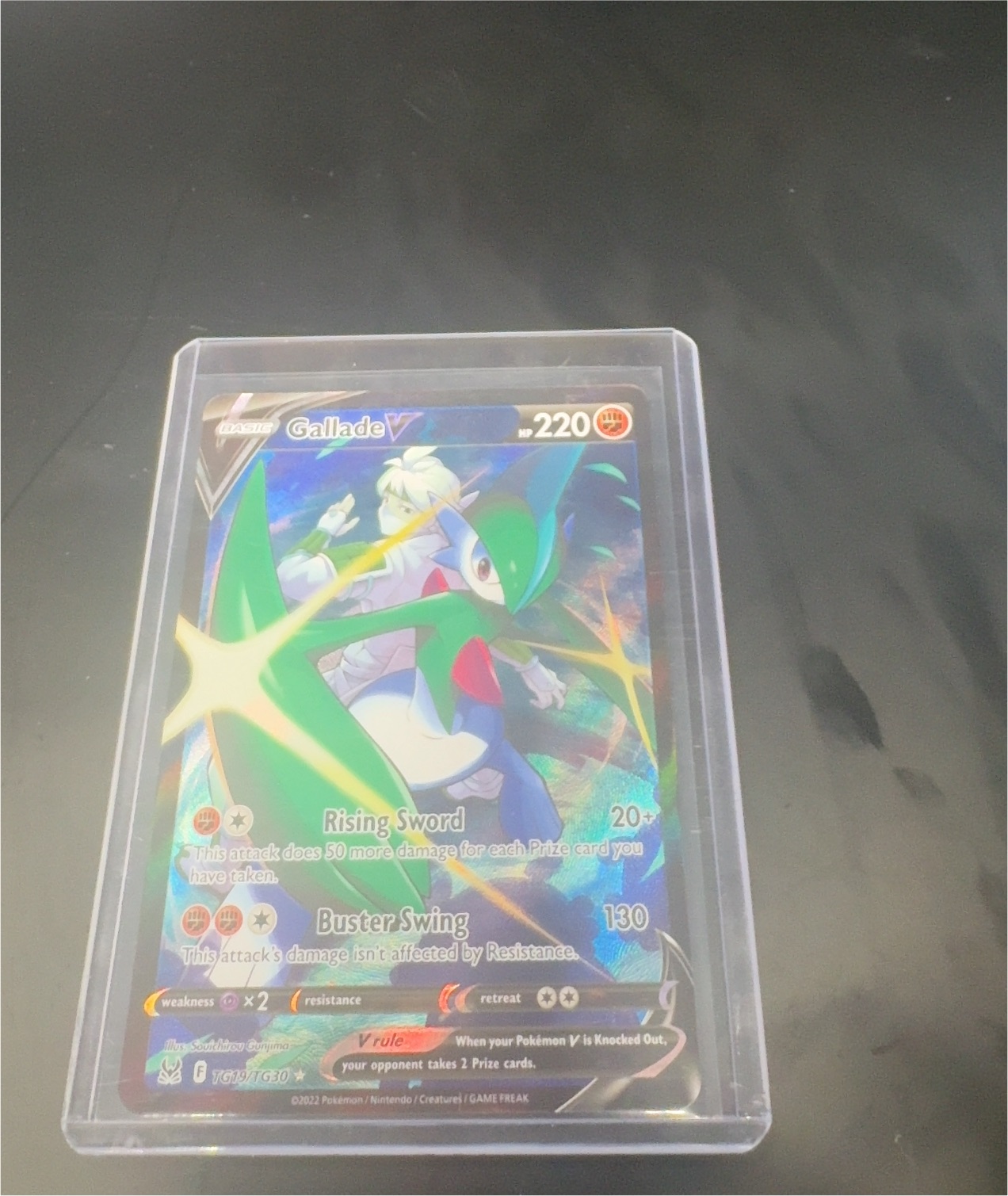 2022 Pokémon #TG19 Gallade V — front