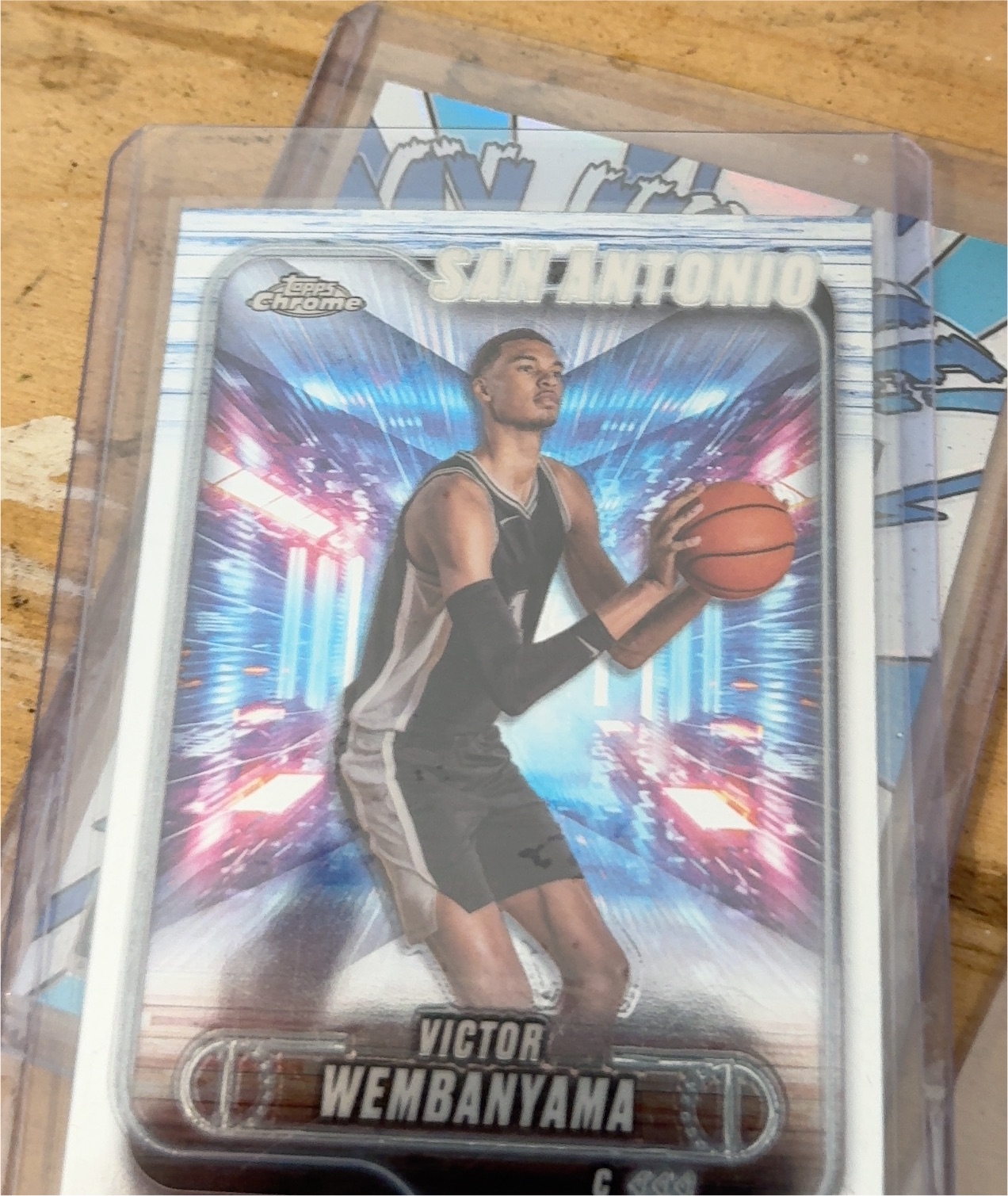 2024 Topps Chrome Basketball Star Attractions #SA-1 Victor Wembanyama — front
