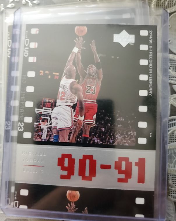 1991-92 Upper Deck #23 Michael Jordan — front