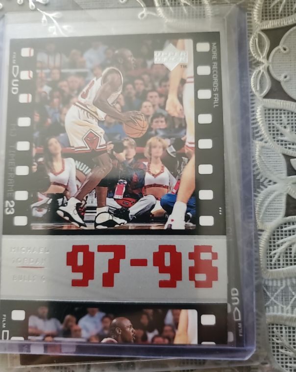 1997-98 Upper Deck Michael Jordan #23 — front