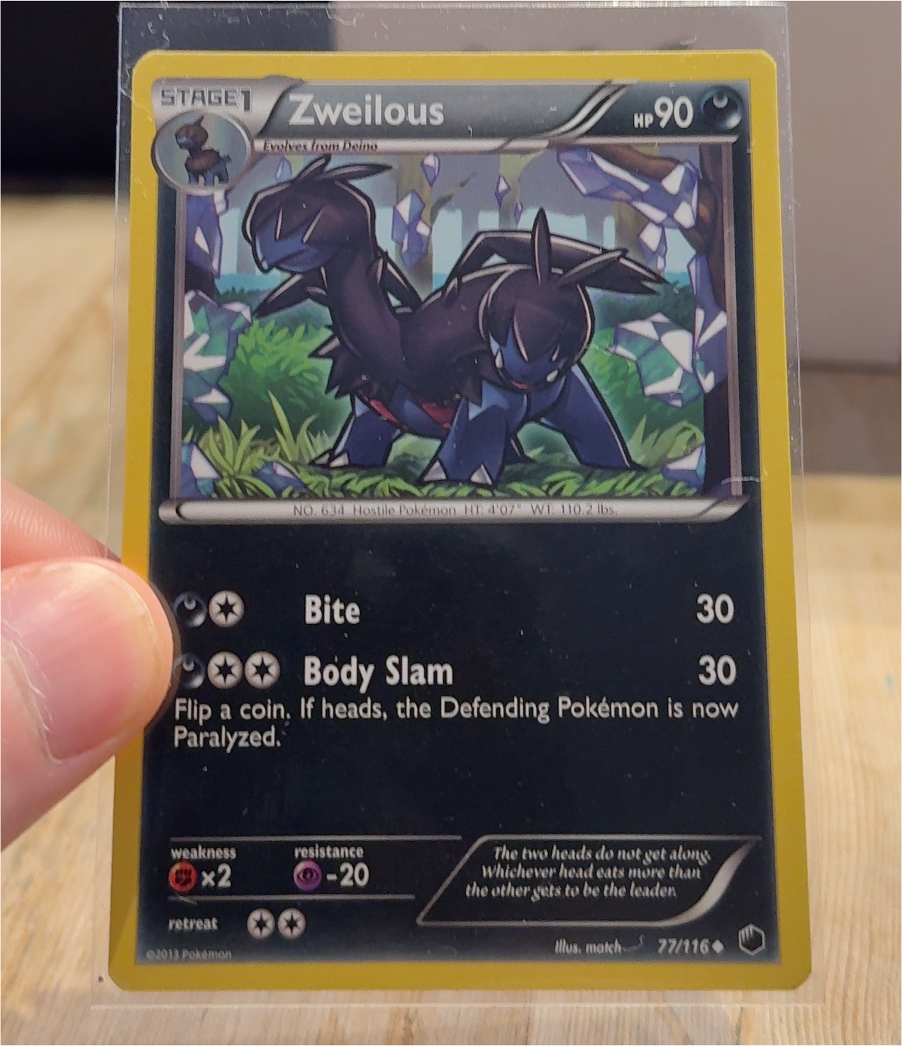 2013 Pokémon #77 Zweilous — front
