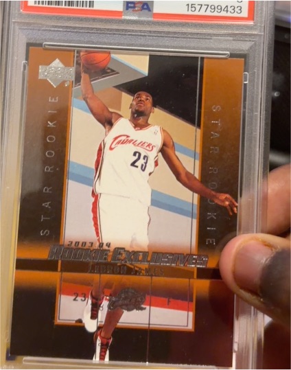 2003 Upper Deck Rookie Exclusives LeBron James — front