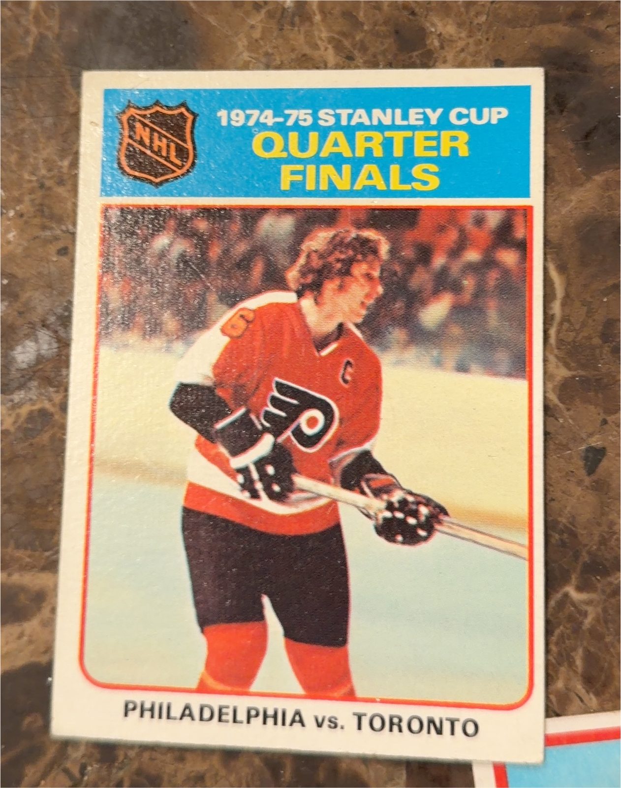 1975 Topps Hockey Poster Bobby Clarke — front