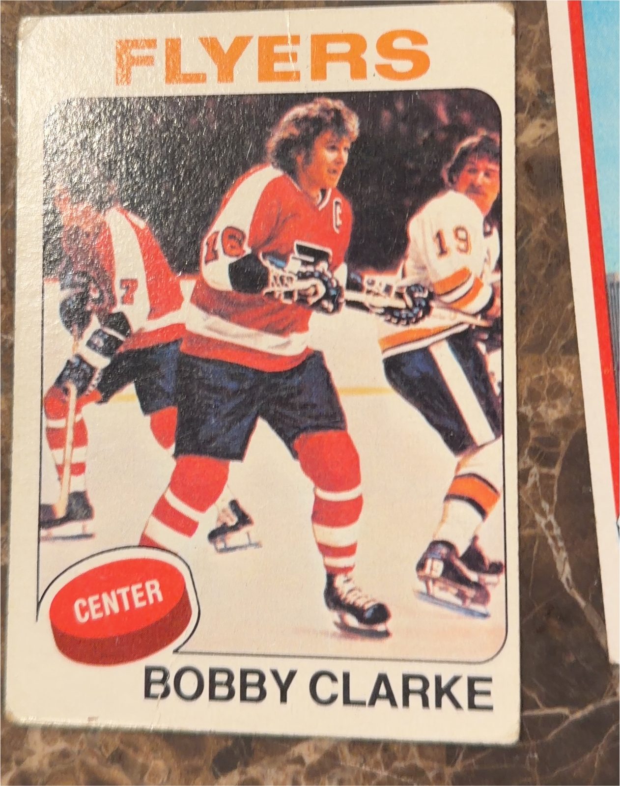 1974-75 Topps #150 Bobby Clarke — front