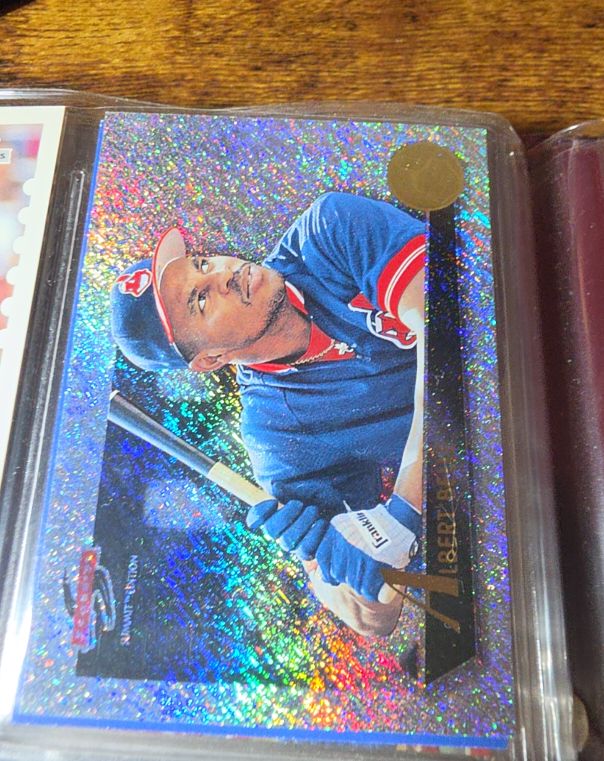 2001 Fleer E-X Nomar Garciaparra — front