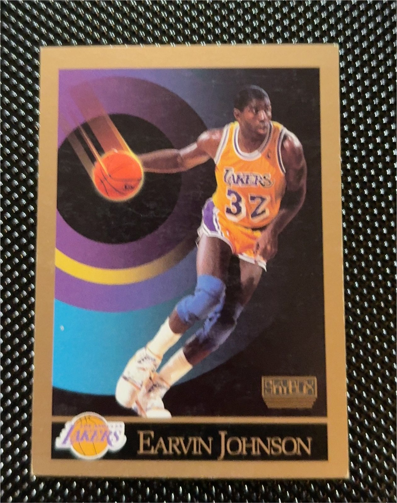 1990-91 SkyBox Basketball #173 Earvin Johnson — front