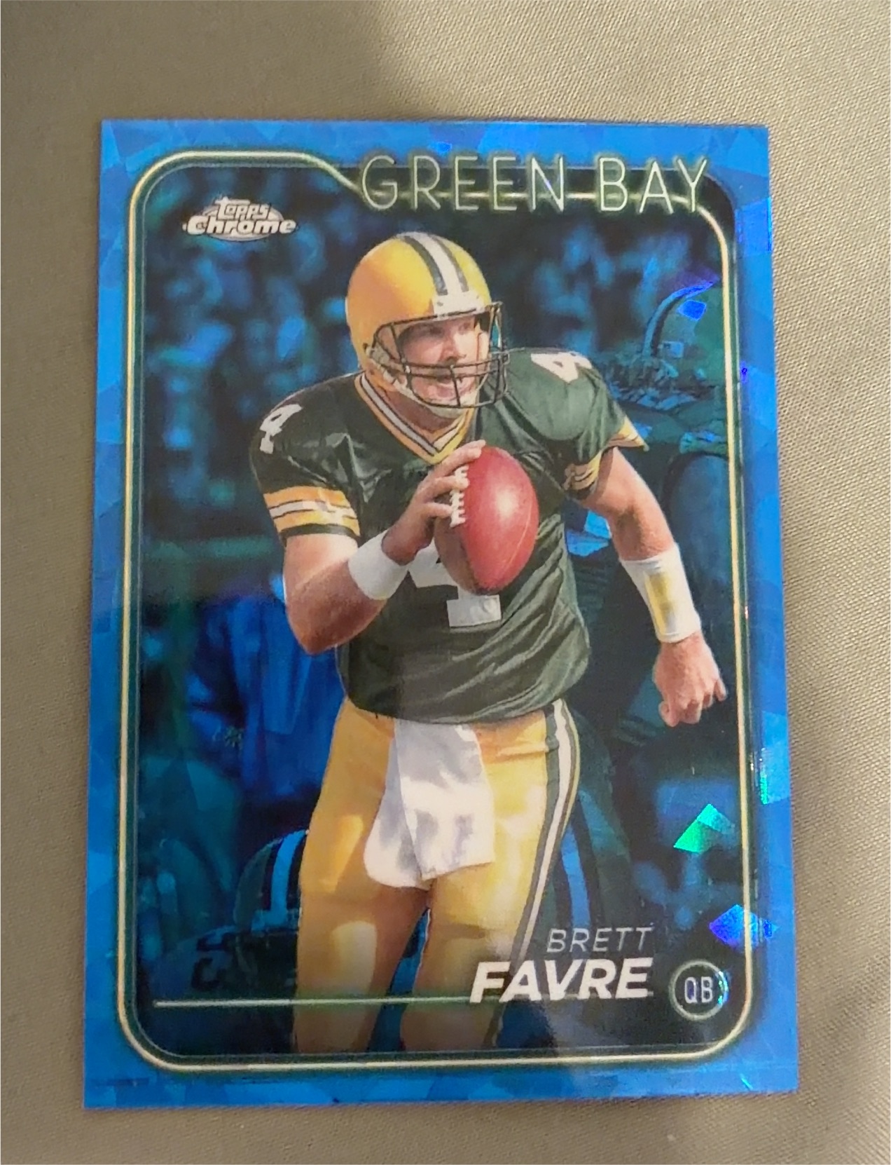 1996 Topps Chrome Brett Favre — front