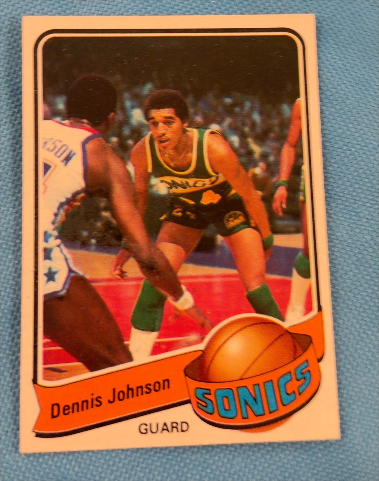 1977-78 Topps #111 Dennis Johnson — front