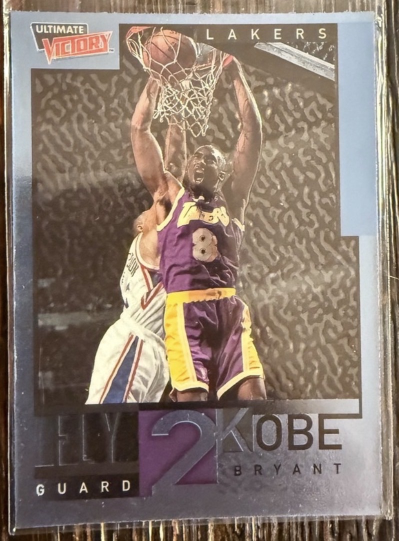 2000-01 Upper Deck Ultimate Victory Kobe Bryant — front