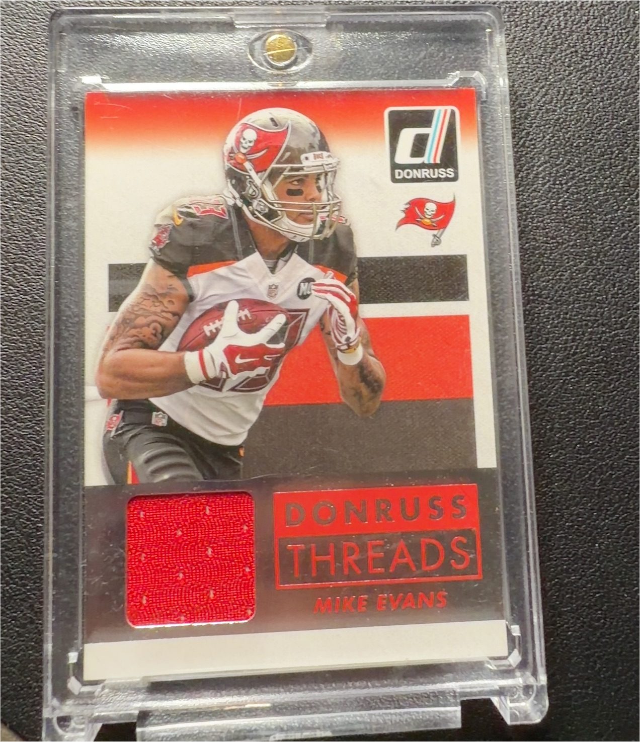 2021 Donruss Threads #TH-MEV Mike Evans — front