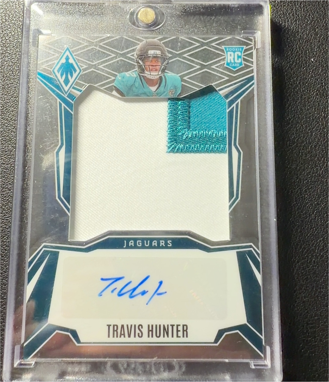 2025 Panini Origins Rookie Jumbo Jersey Autographs Travis Hunter — front