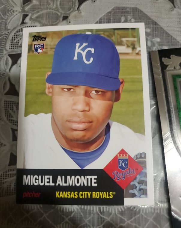 2015 Topps #536 Miguel Almonte — front
