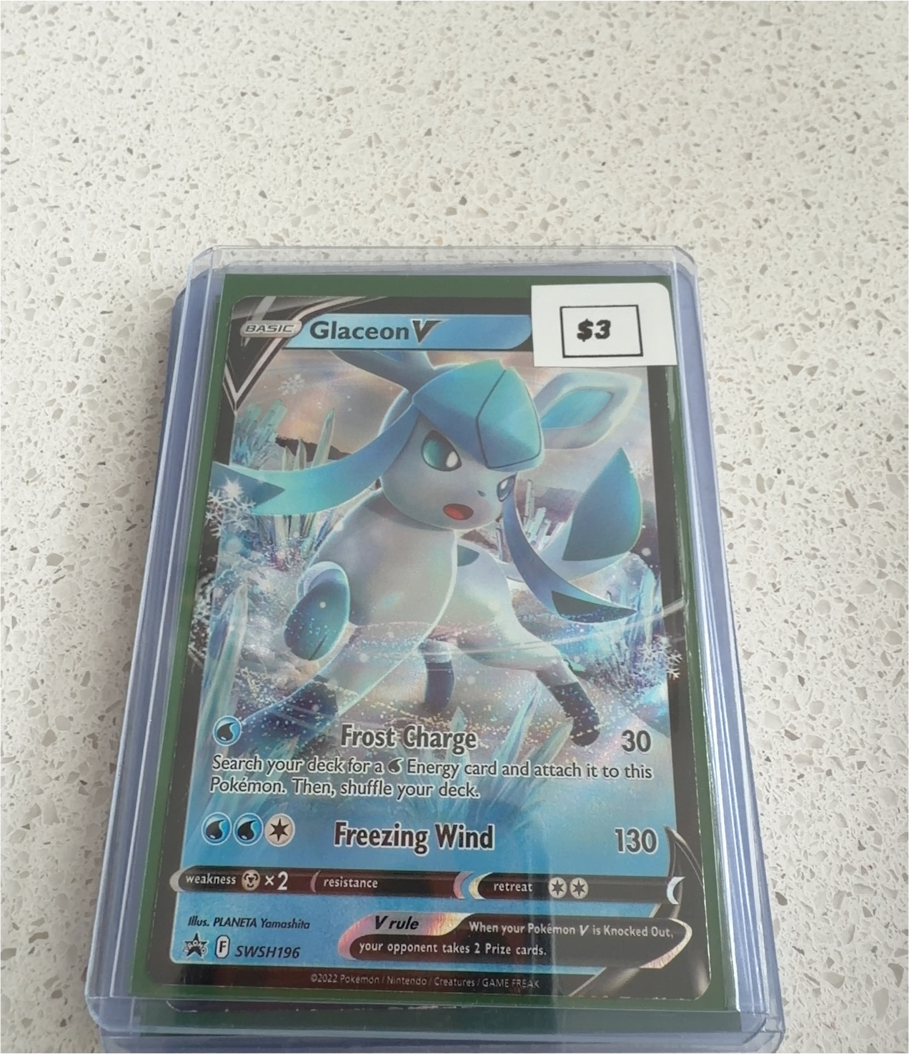 2022 Pokémon TCG SWSH196 Glaceon V — front